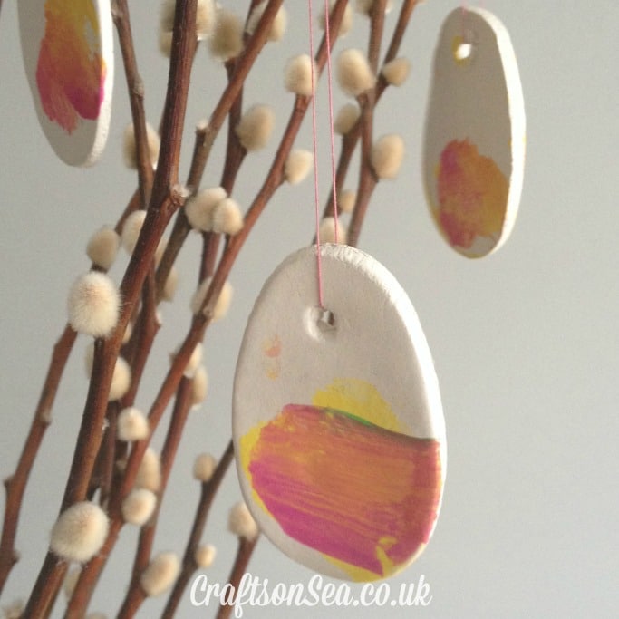 easy kids Easter tree decorations